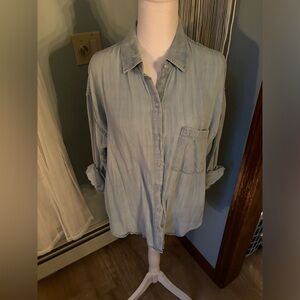 Loft outlet long sleeve chambray button down shirt